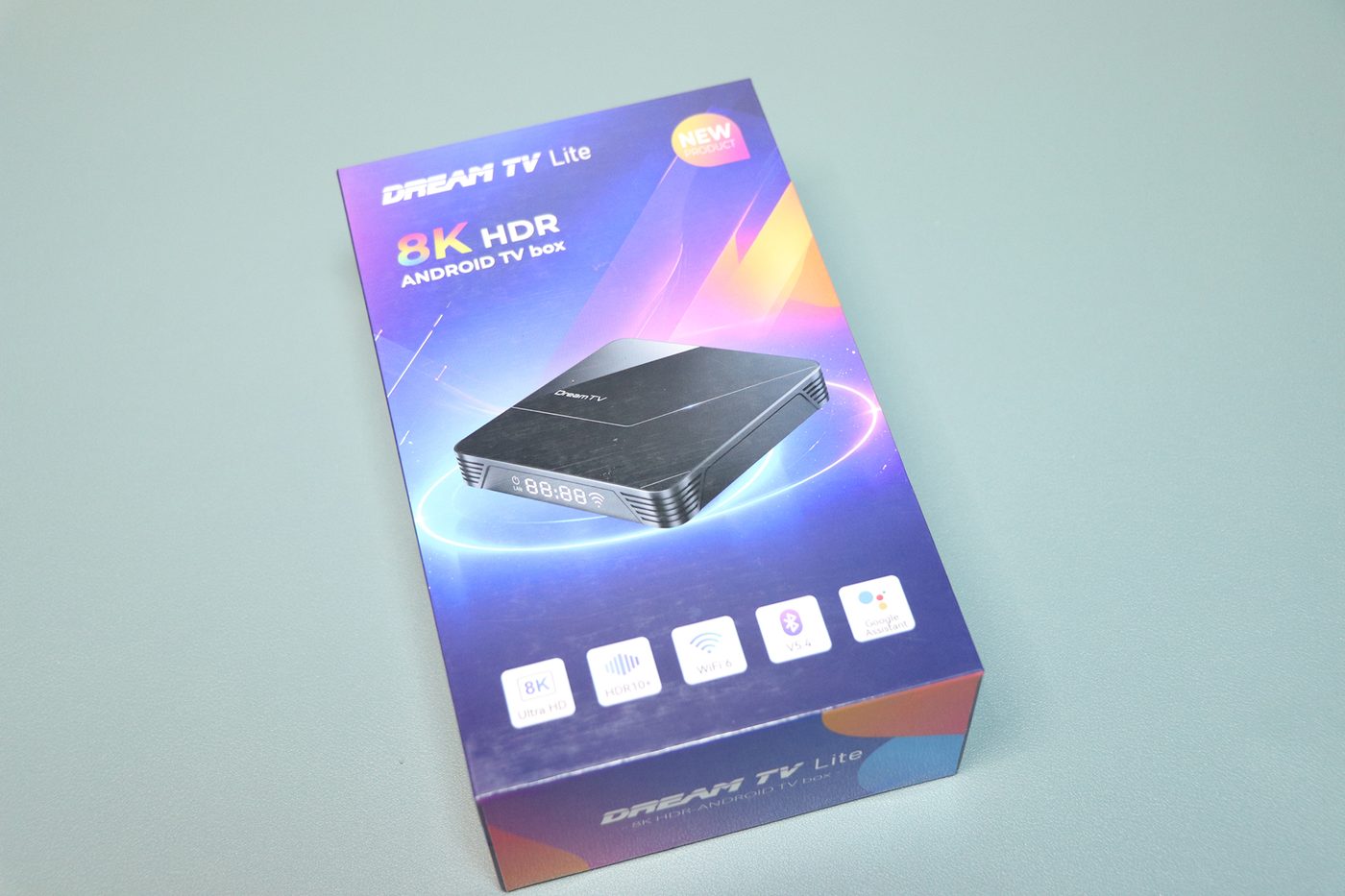 Dream TV Lite 開箱：零售盒正面 8K HDR Android TV Box